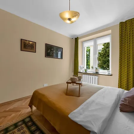 Apartment 70m2 Wola - Location, 2 Bedrooms, 1st Floor - By Rentujemy Warsaw