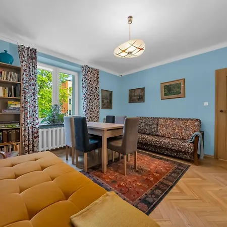 70m2 Wola - Location, 2 Bedrooms, 1st Floor - By Rentujemy * Warsaw