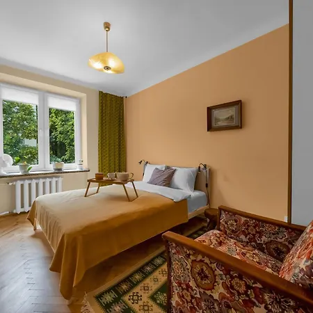 Apartment 70m2 Wola - Location, 2 Bedrooms, 1st Floor - By Rentujemy *