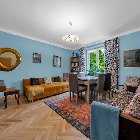 70m2 Wola - Location, 2 Bedrooms, 1st Floor - By Rentujemy * Warsaw